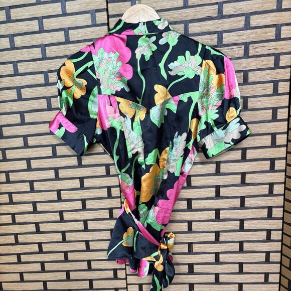 BCBG Maxazria Black Floral Wrap Style Top Size Small - Picture 2 of 7